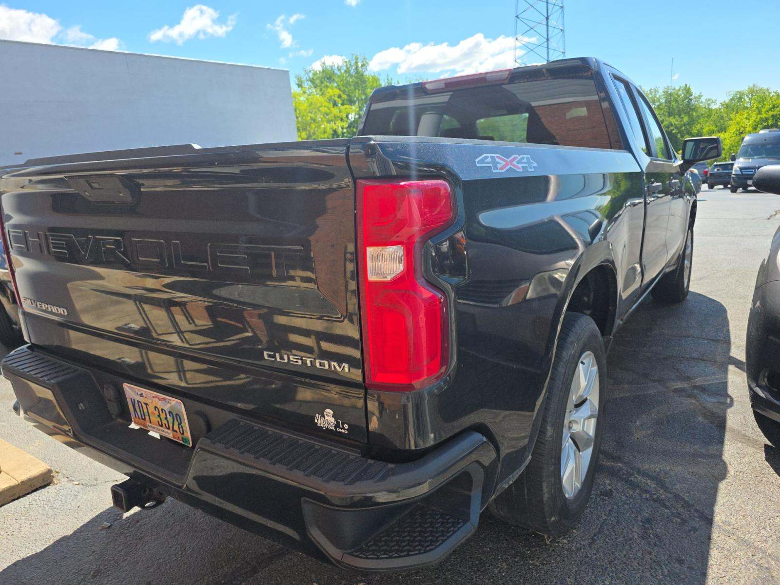 2021 Chevrolet Silverado 1500 Custom AWD