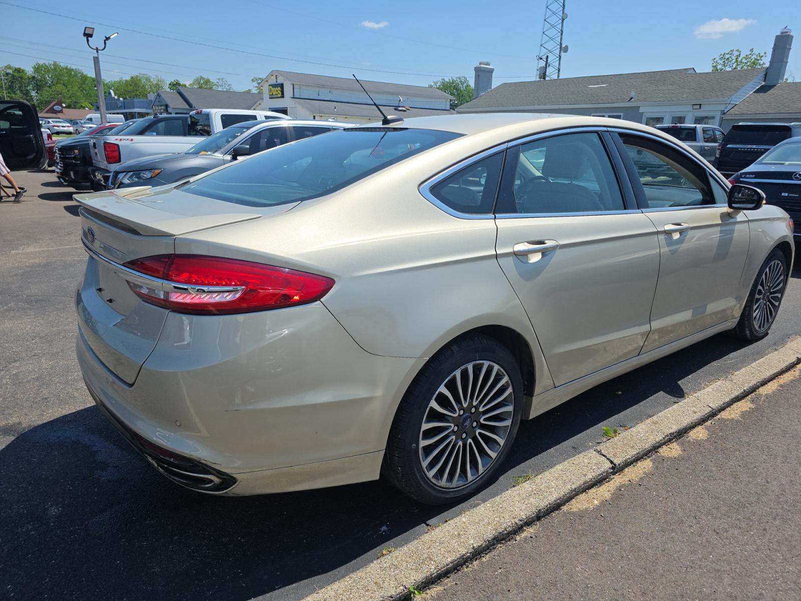 FORD FUSION - 3