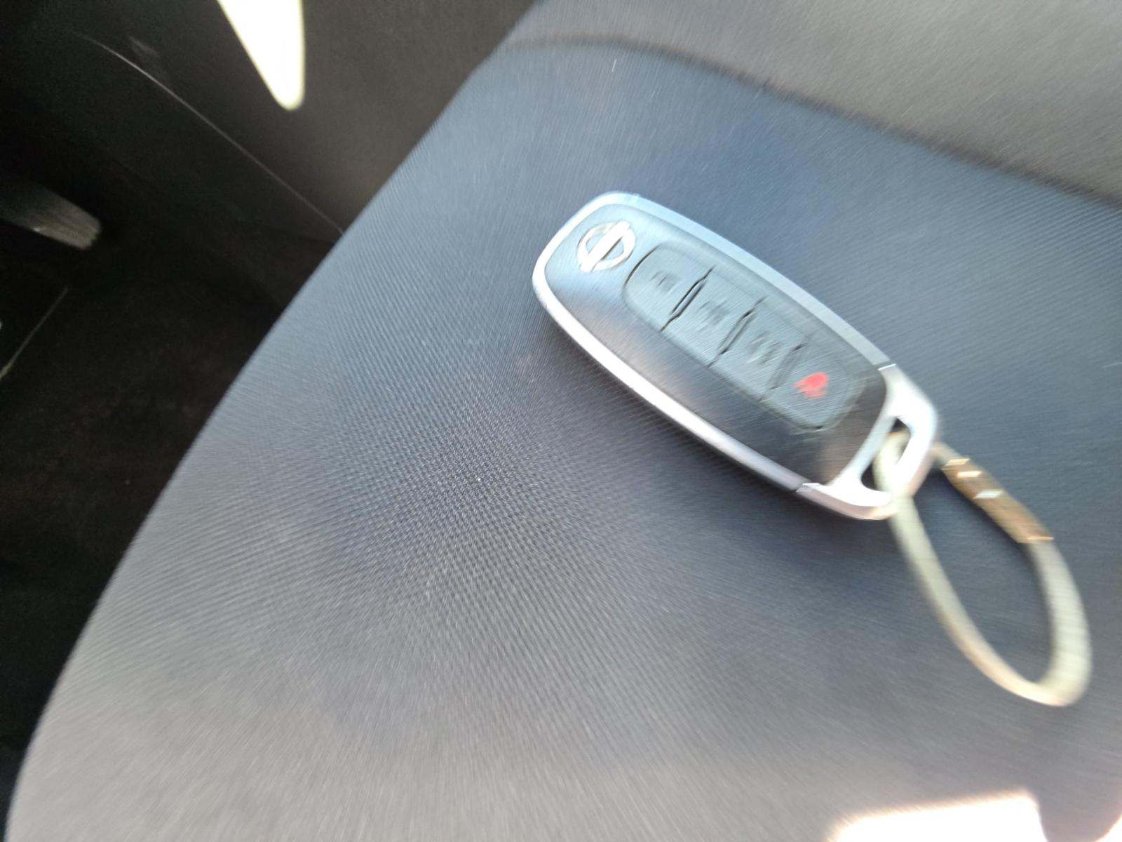 NISSAN SENTRA - 8