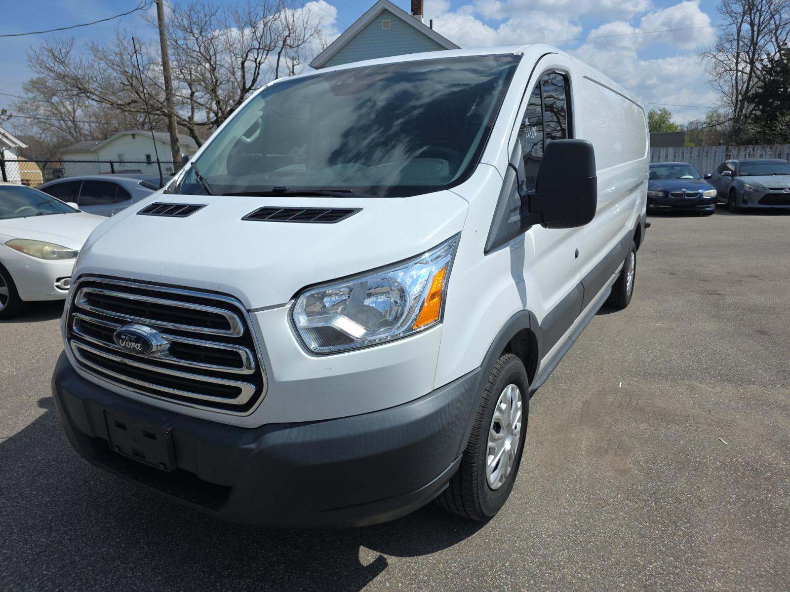 FORD TRANSIT 250 - 1