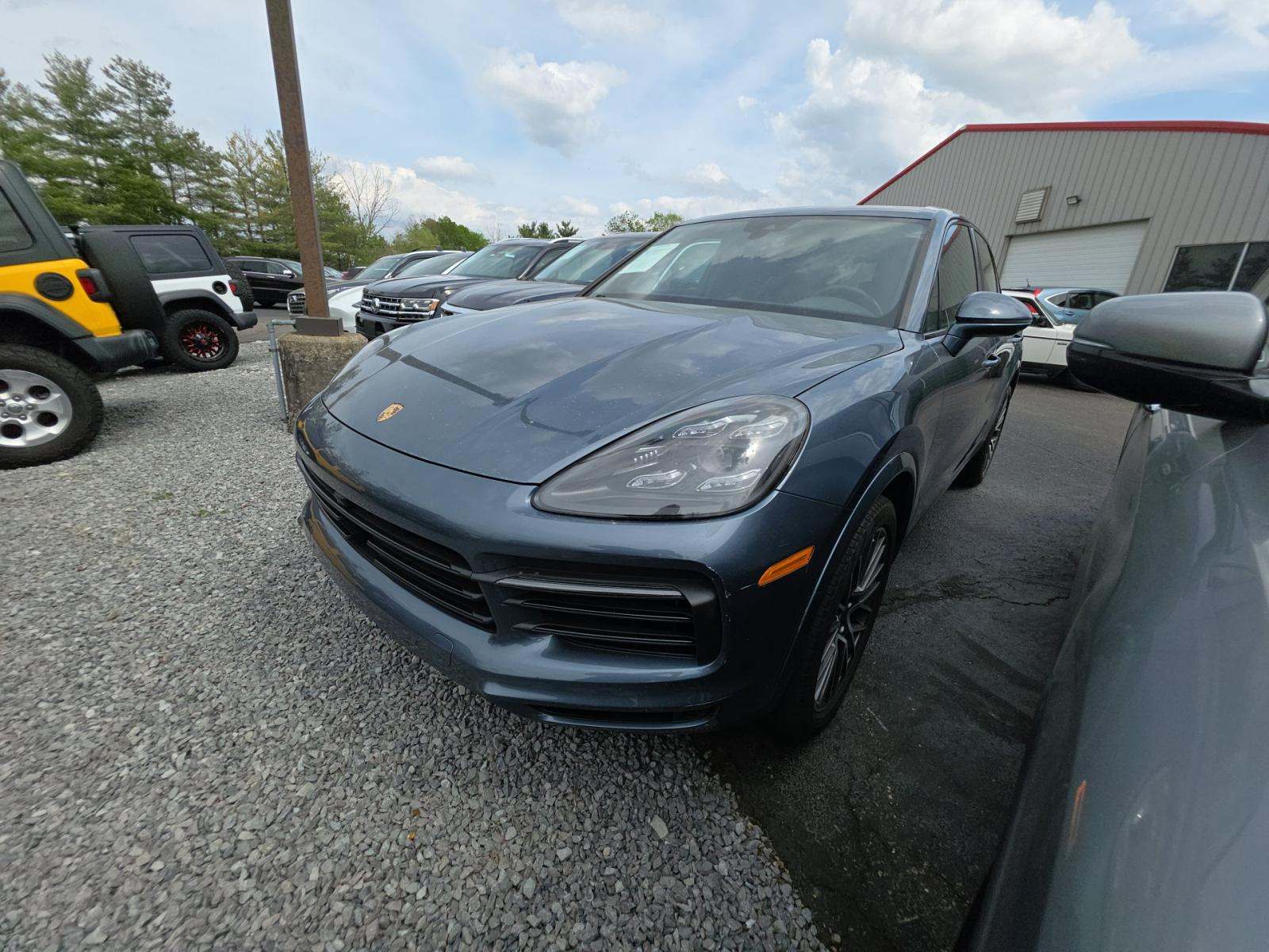 PORSCHE CAYENNE - 1