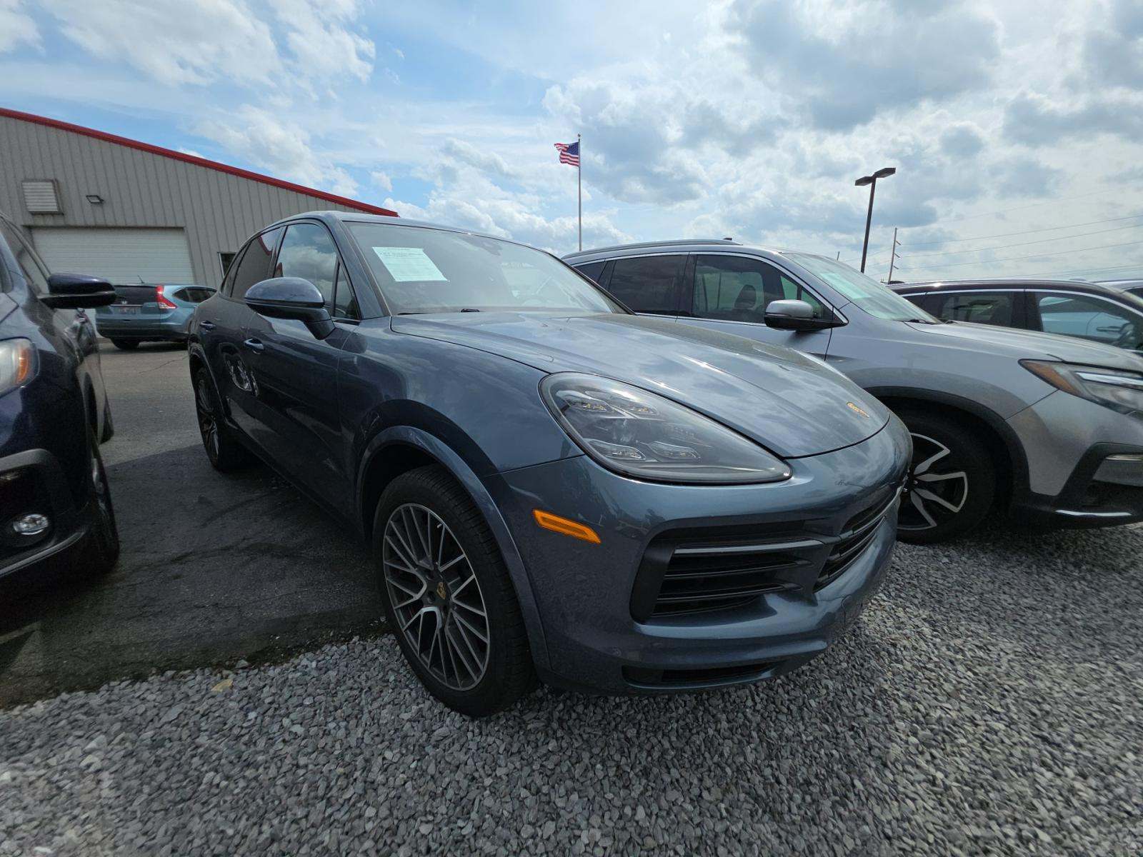 PORSCHE CAYENNE - 4