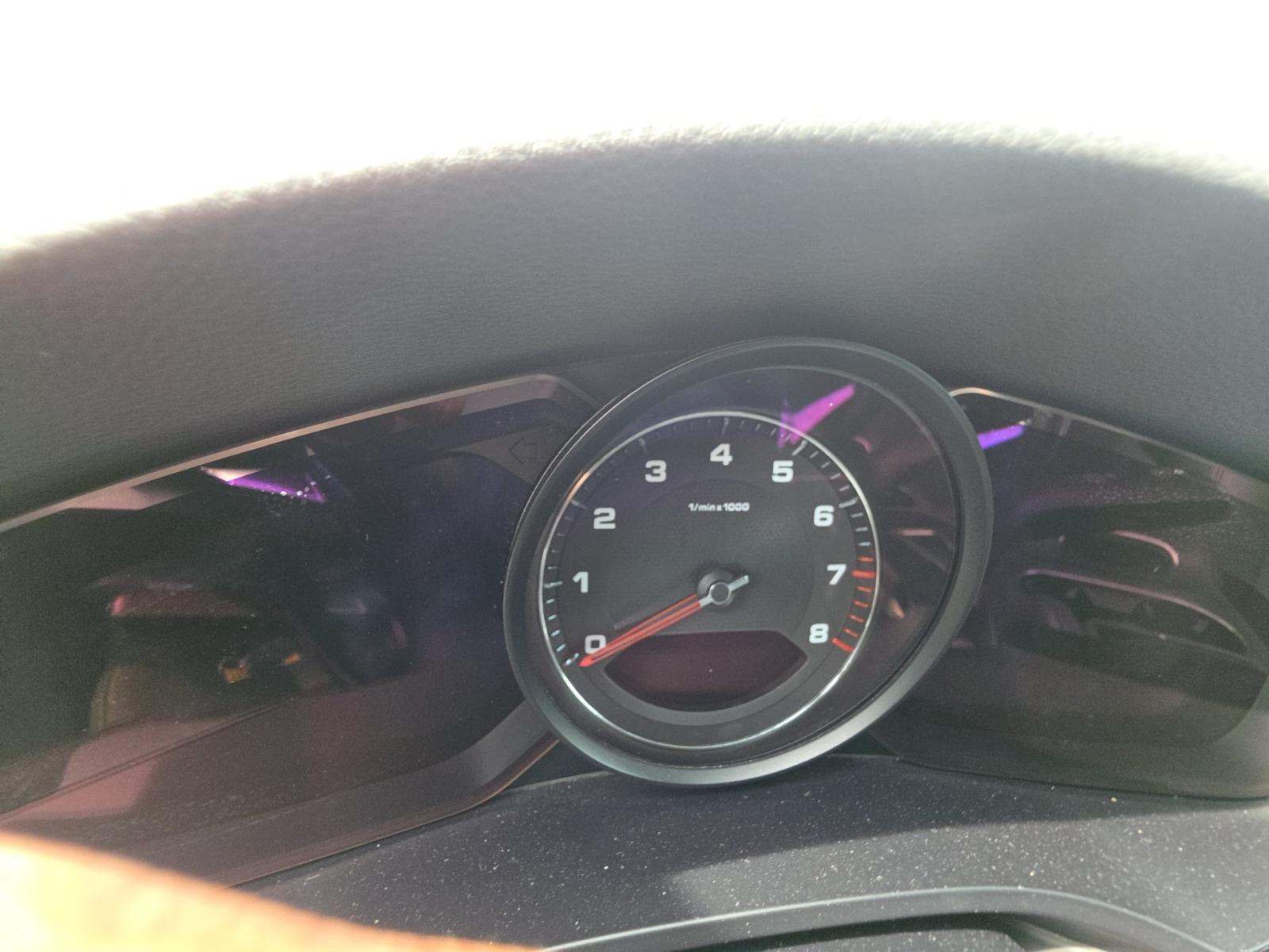 PORSCHE CAYENNE - 9