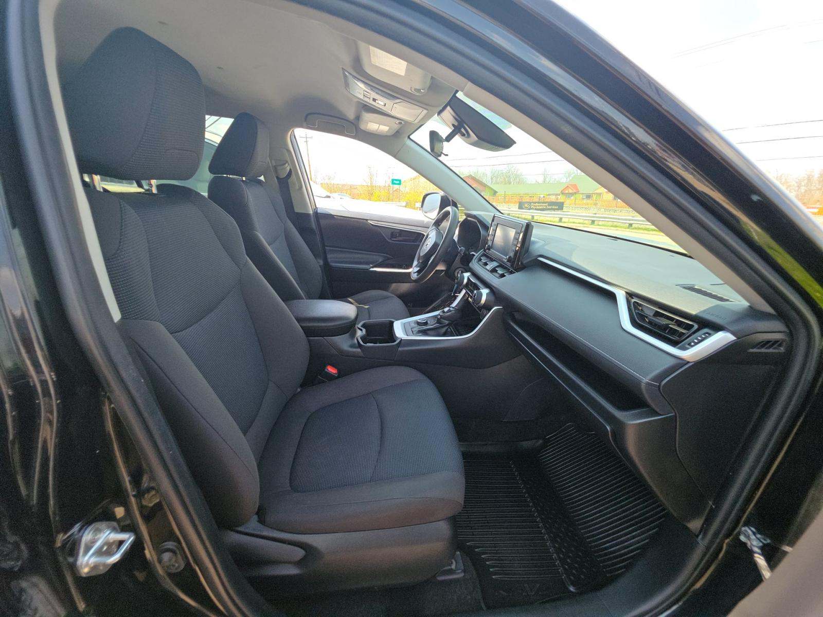 2022 Toyota RAV4 Hybrid LE AWD