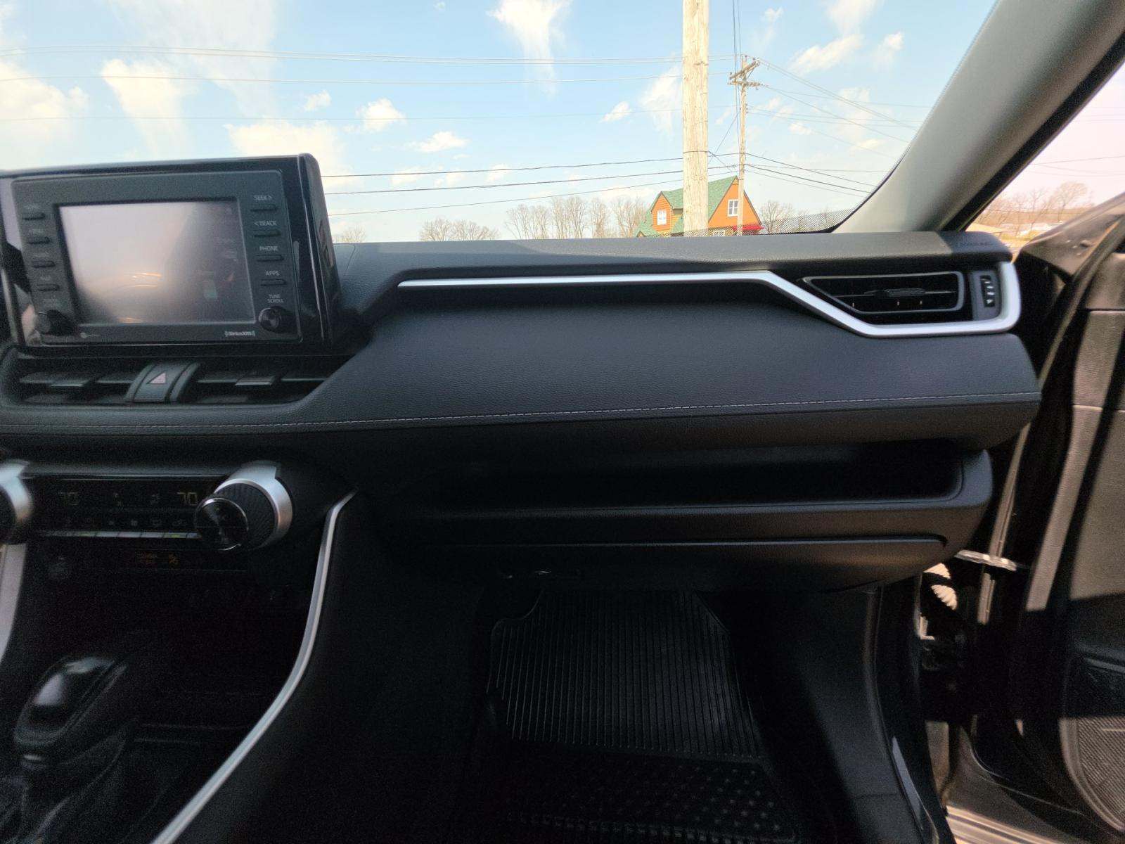 2022 Toyota RAV4 Hybrid LE AWD