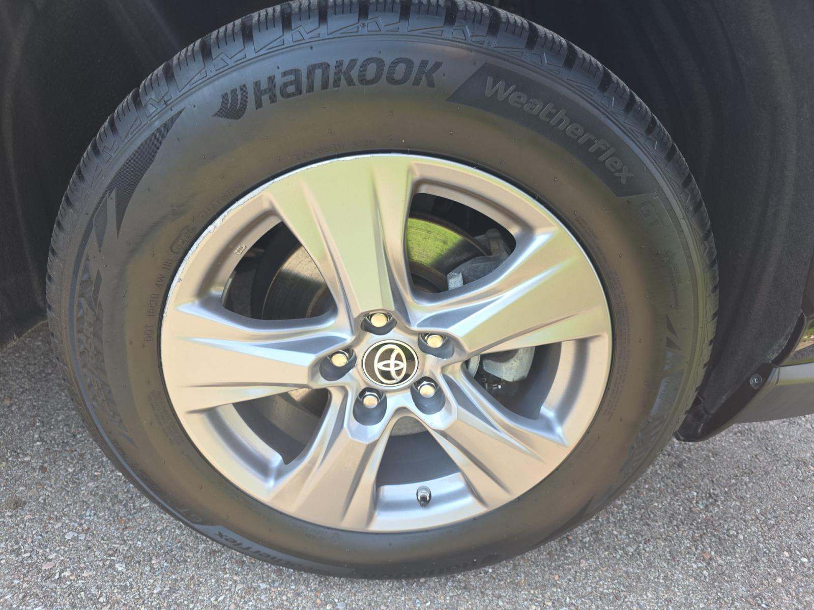 2022 Toyota RAV4 Hybrid LE AWD