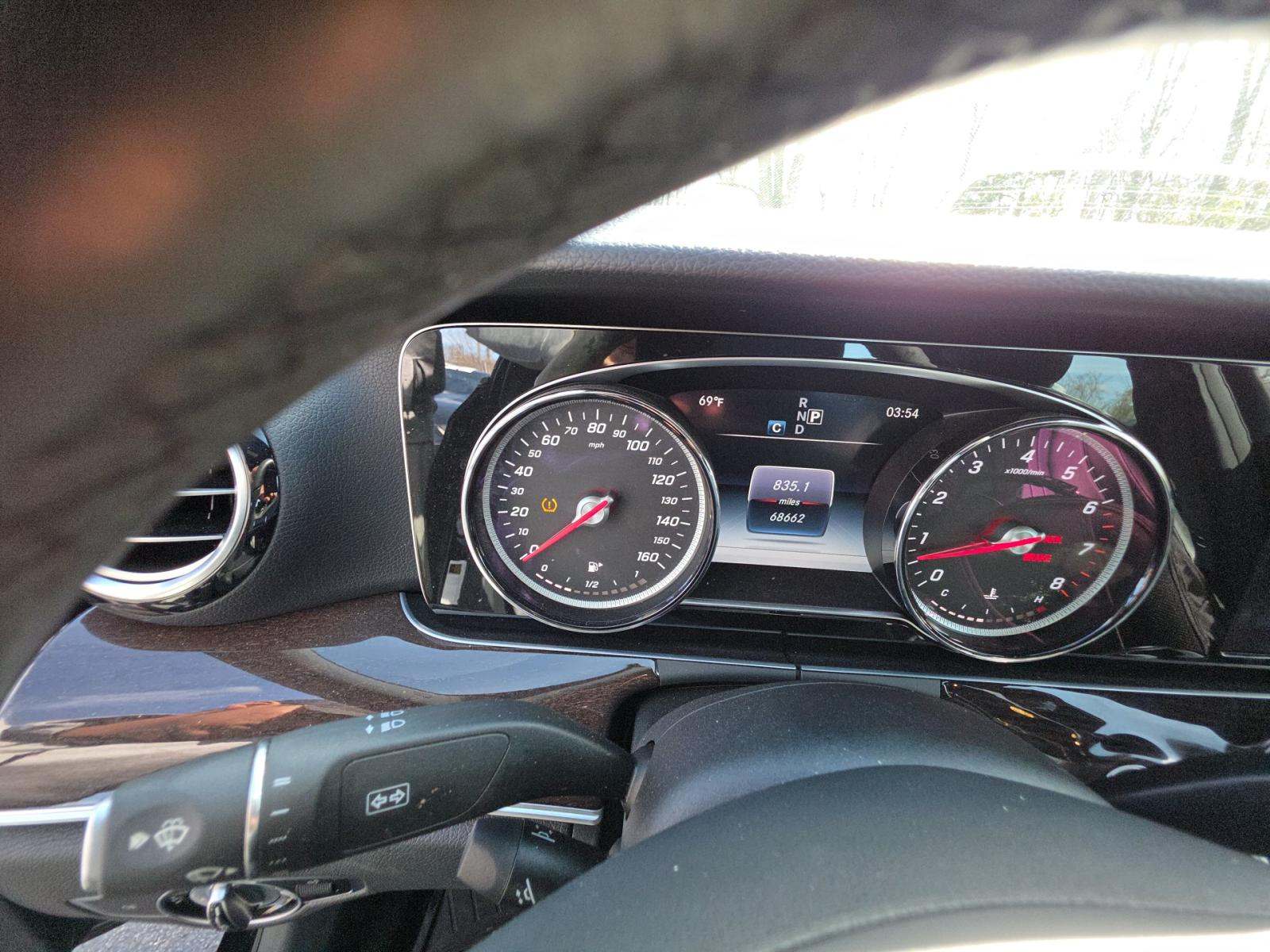 MERCEDES-BENZ E-CLASS - 5