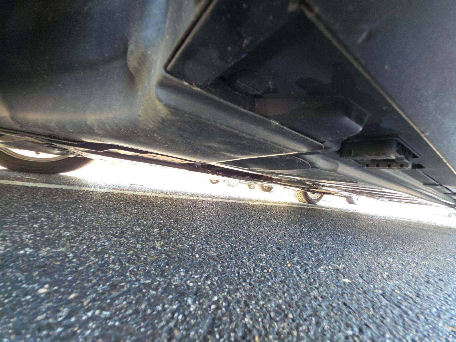 MERCEDES-BENZ E-CLASS - 3