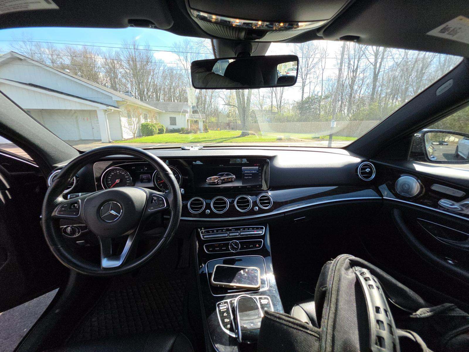 MERCEDES-BENZ E-CLASS - 6