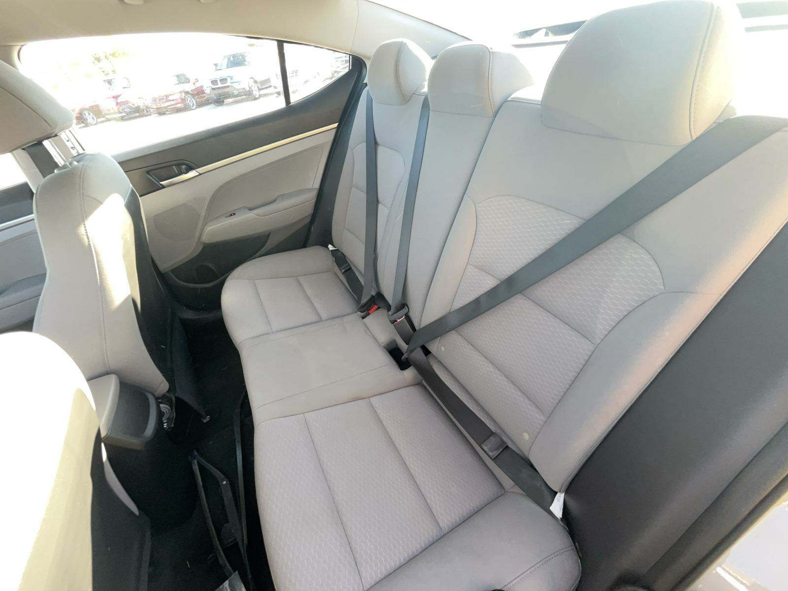 2020 Hyundai Elantra SE FWD