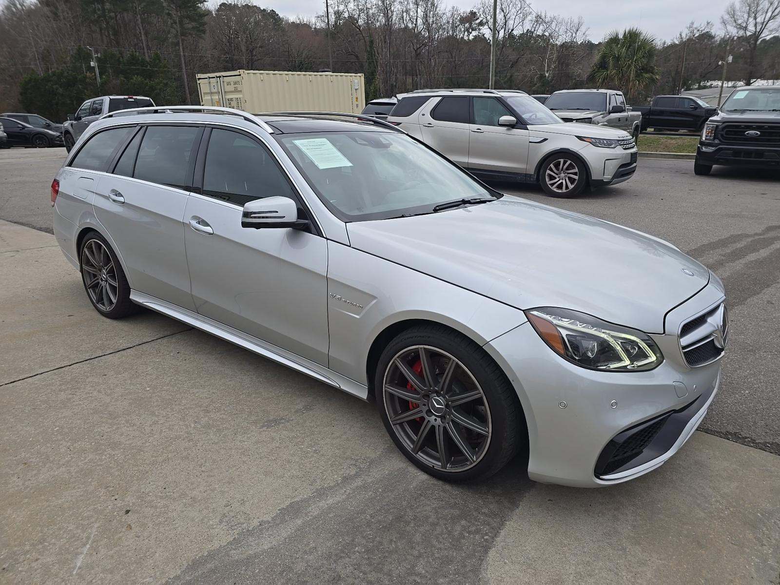 MERCEDES-BENZ E-CLASS - 4