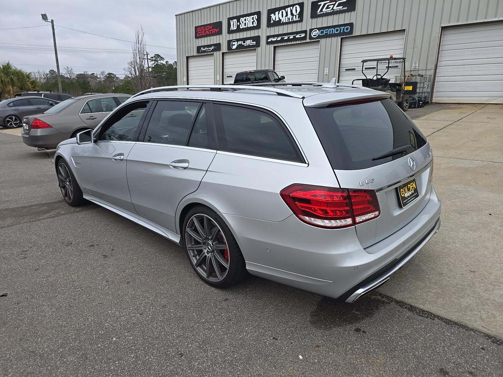 MERCEDES-BENZ E-CLASS - 2