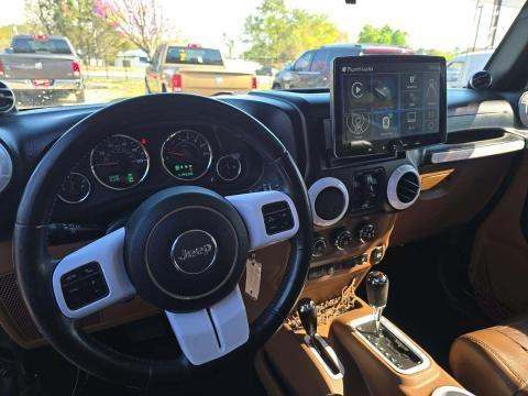 JEEP UNLIMITED SAHARA - 10