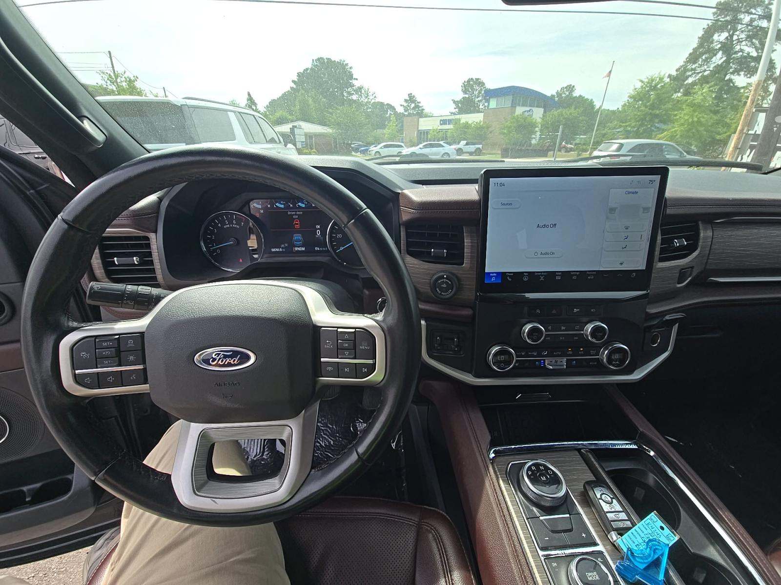 FORD EXPEDITION - 10