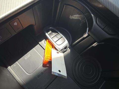 HYUNDAI SEL PREMIUM - 8