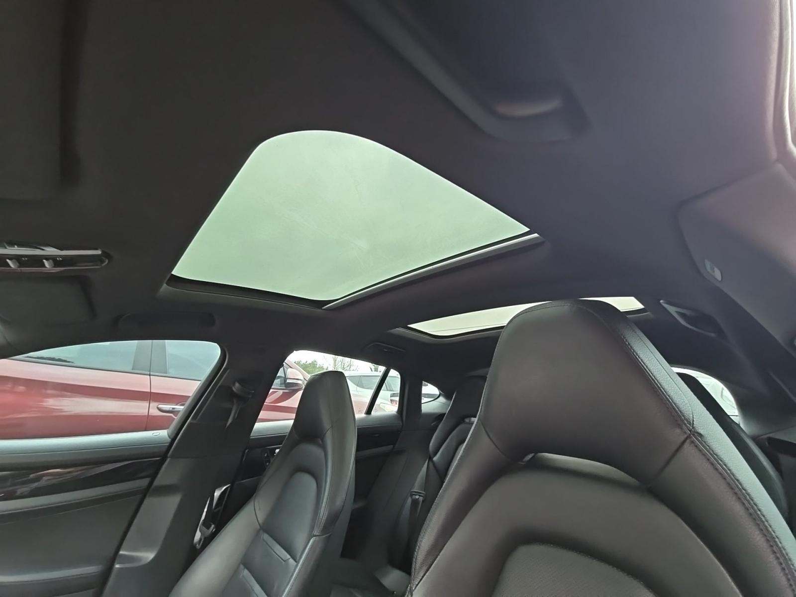 2019 Porsche Panamera 4 AWD