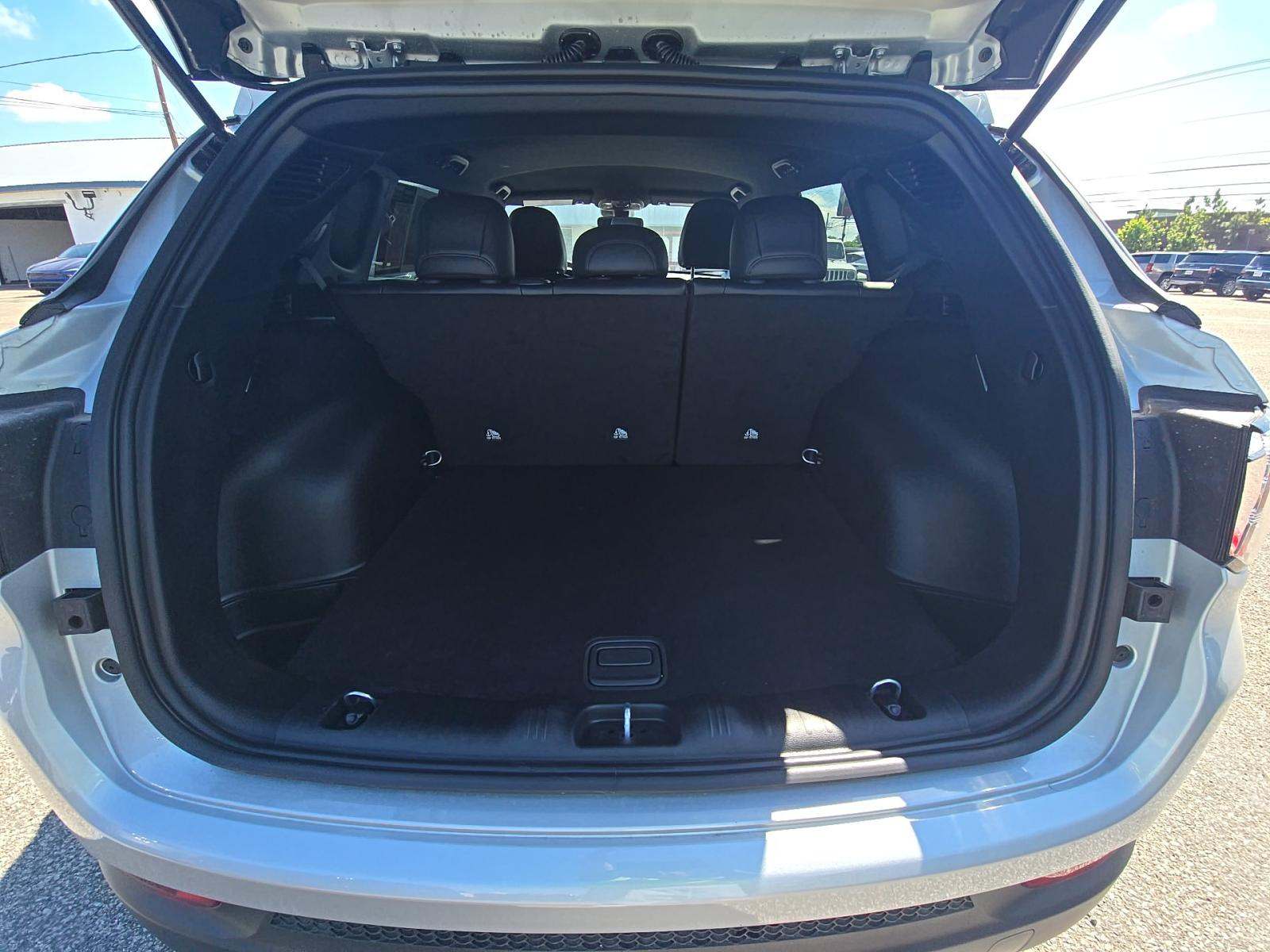 2026 Jeep Compass Latitude Altitude Edition AWD