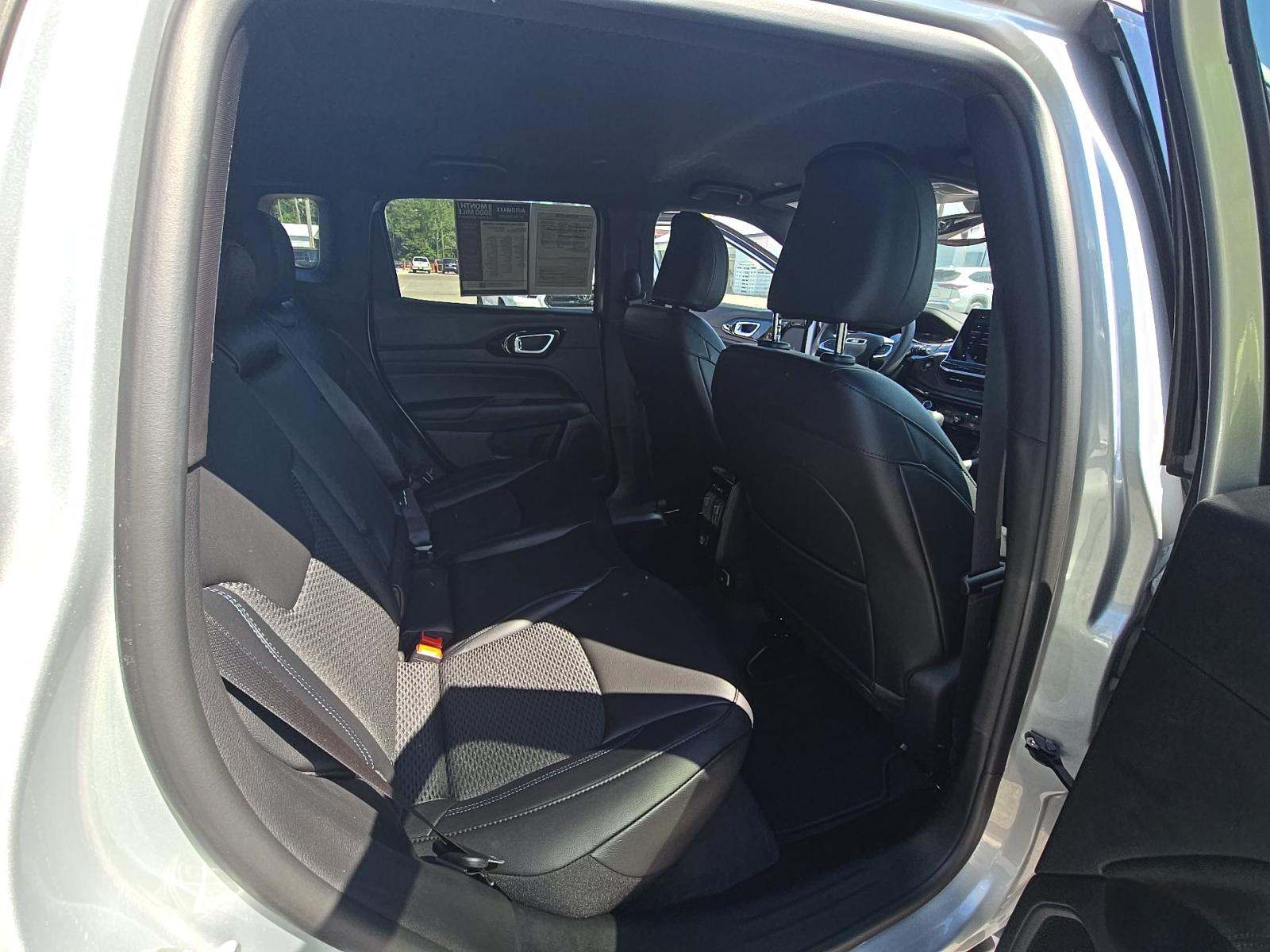 2026 Jeep Compass Latitude Altitude Edition AWD