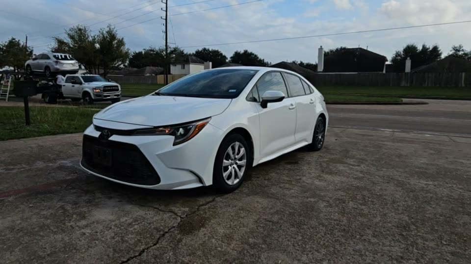2020 Toyota Corolla LE Sedan