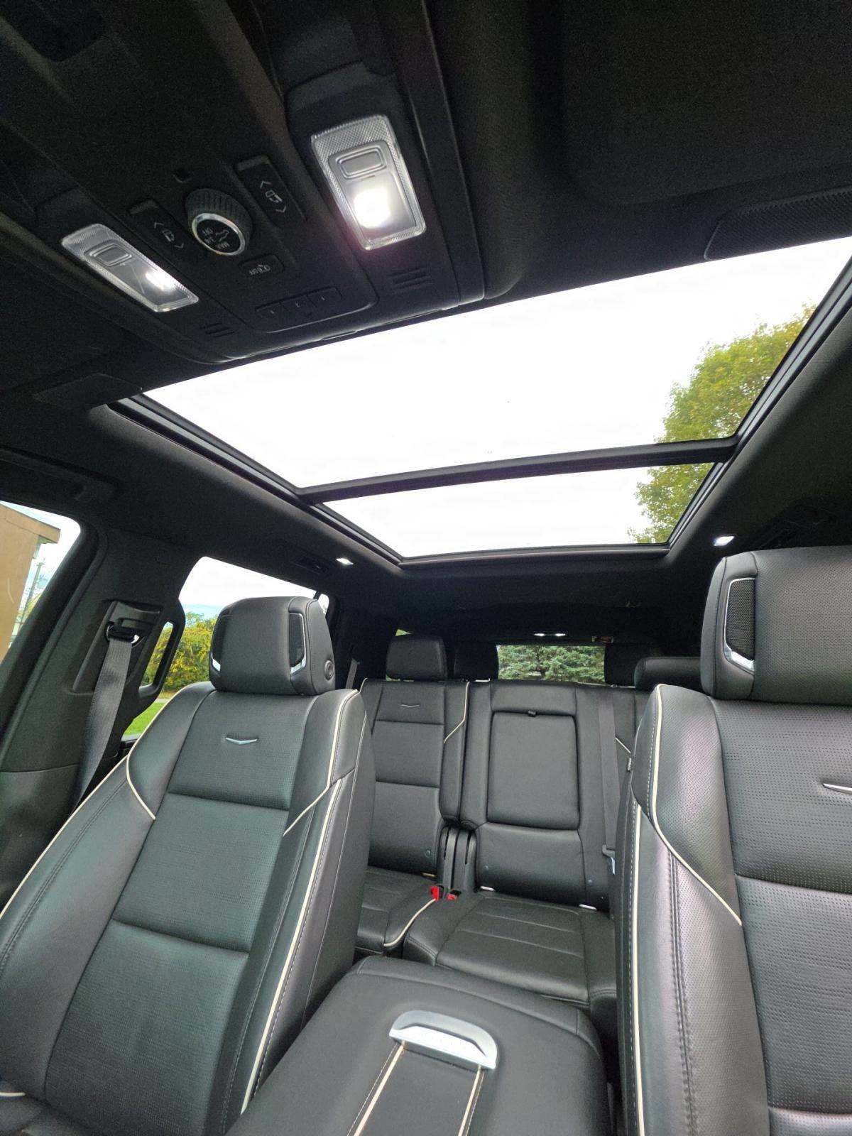 2022 Cadillac Escalade Premium Luxury AWD