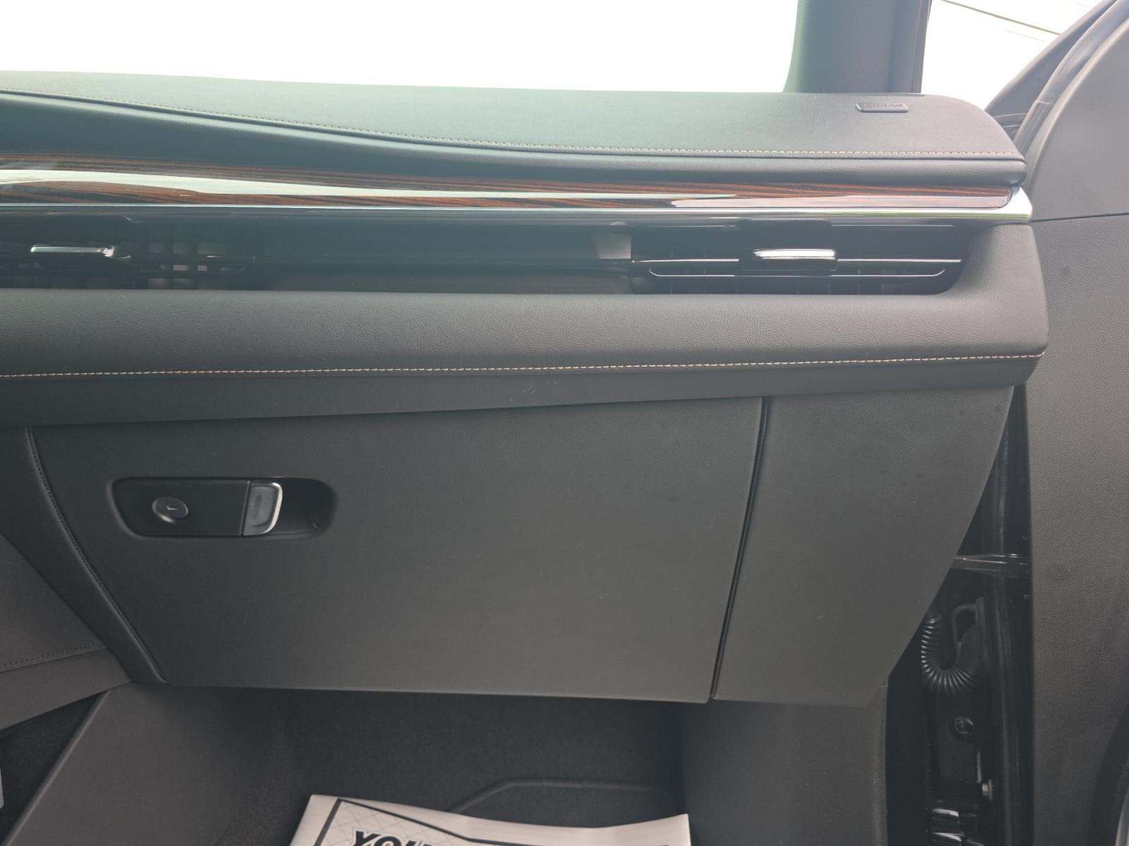 2022 Cadillac Escalade Premium Luxury AWD