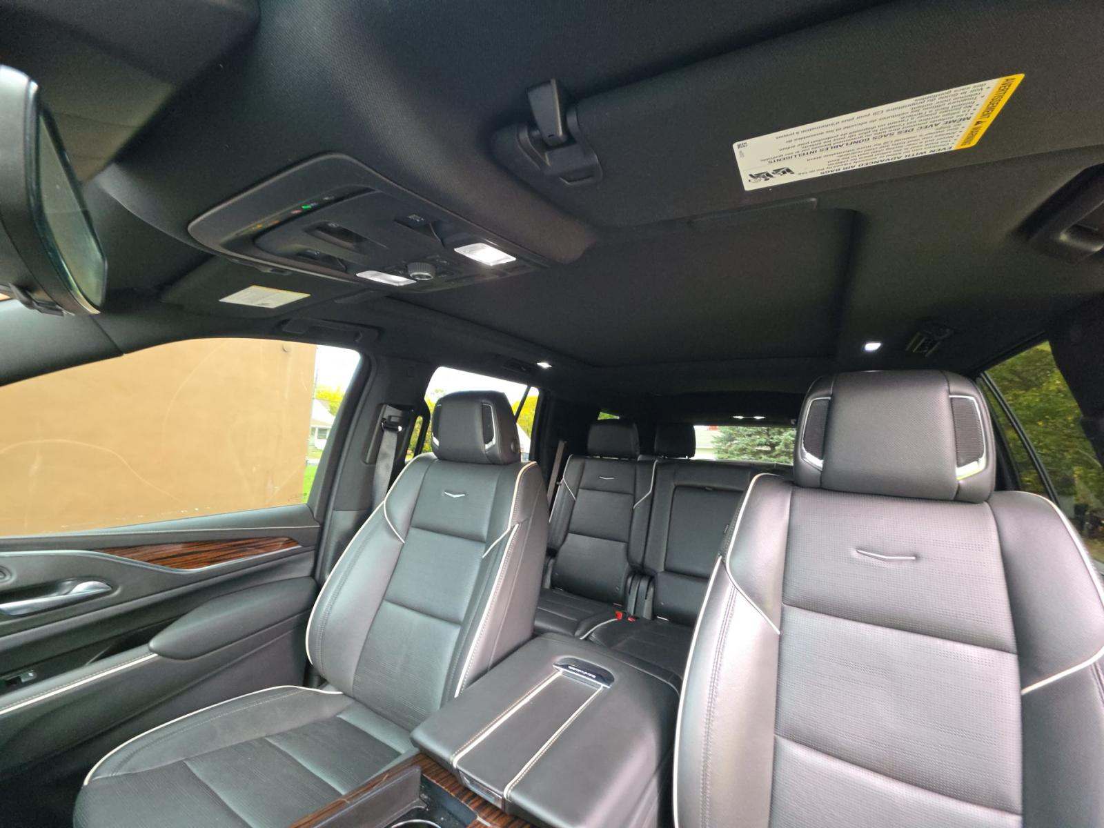 2022 Cadillac Escalade Premium Luxury AWD