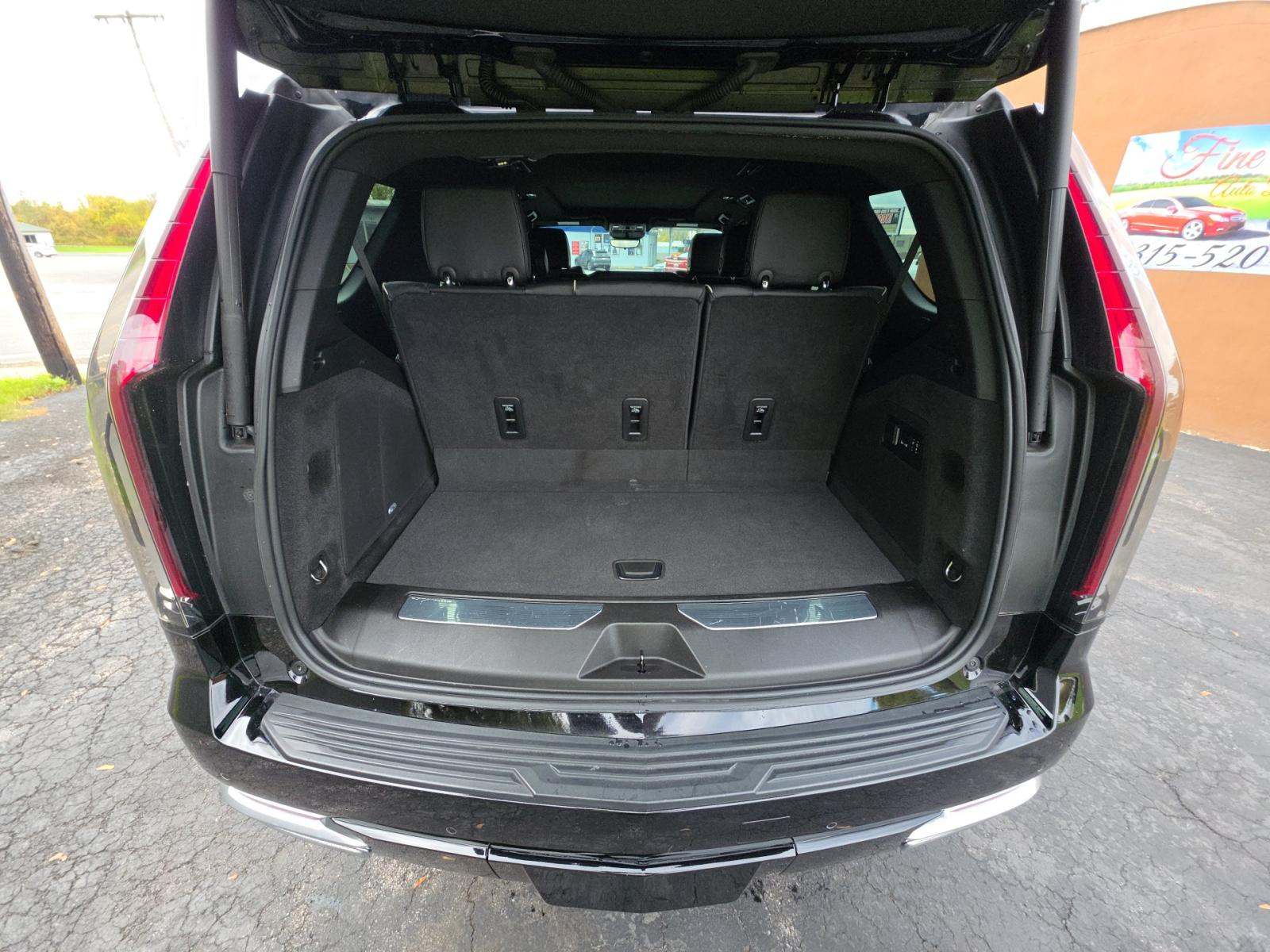 2022 Cadillac Escalade Premium Luxury AWD