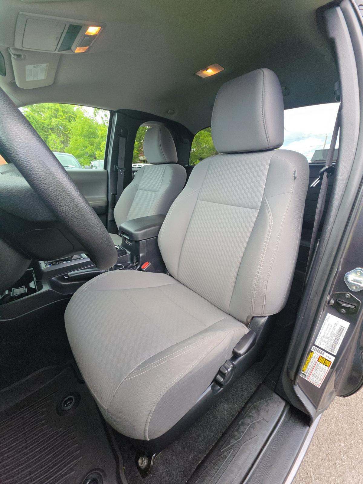 2023 Toyota Tacoma SR AWD