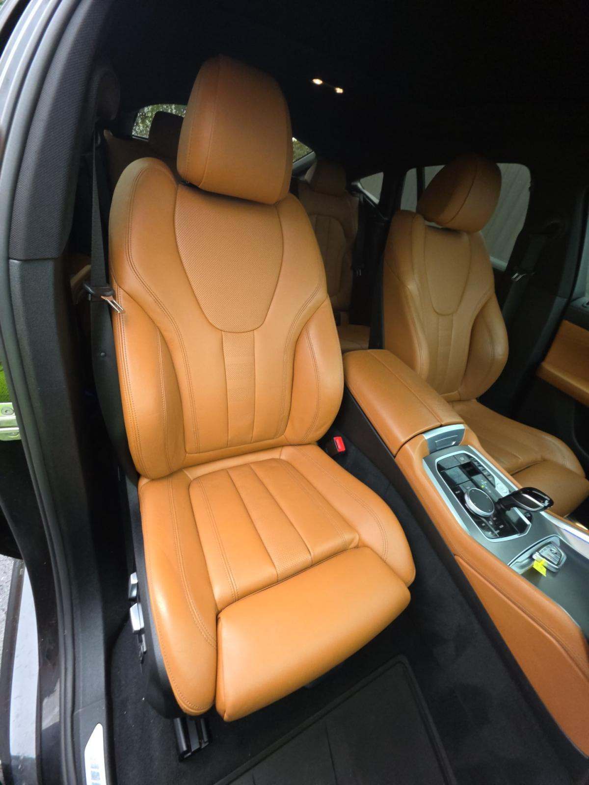 2022 BMW X6 xDrive40i AWD