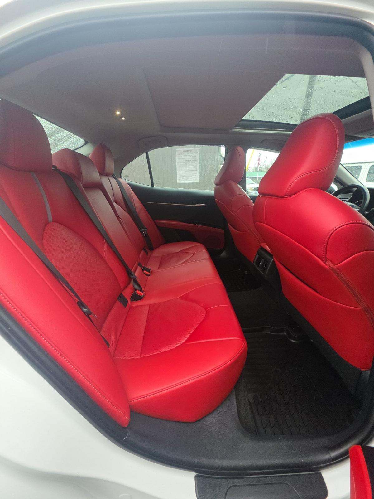 2018 Toyota Camry XSE FWD