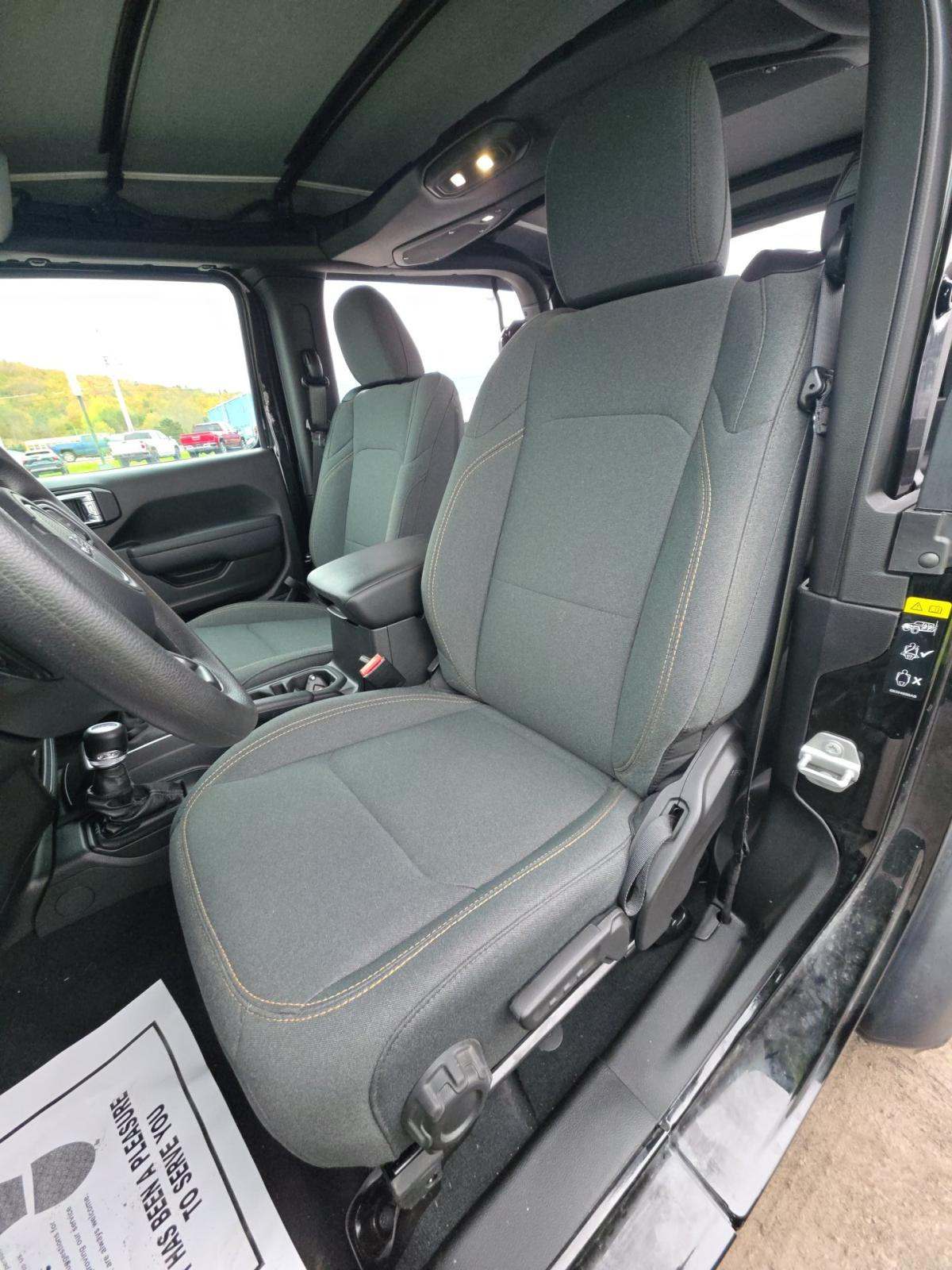 2025 Jeep Wrangler Sport AWD