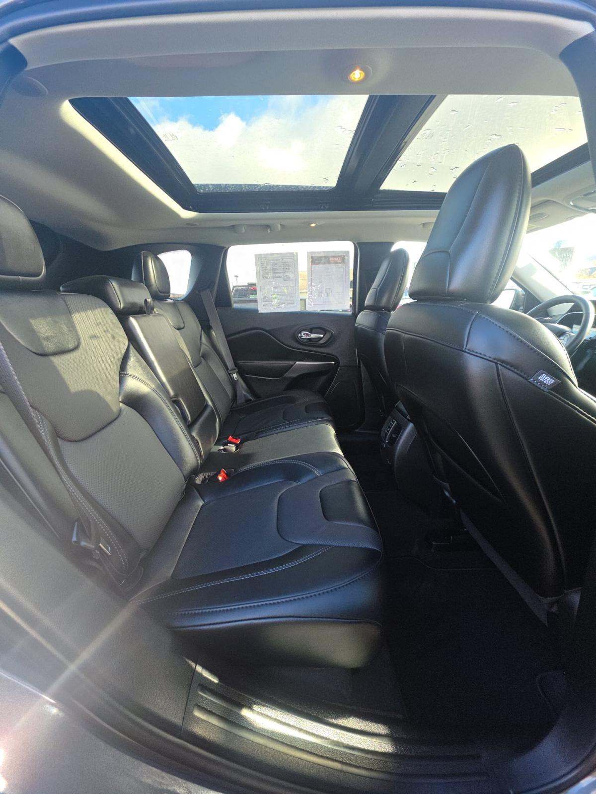 2022 Jeep Cherokee Limited AWD