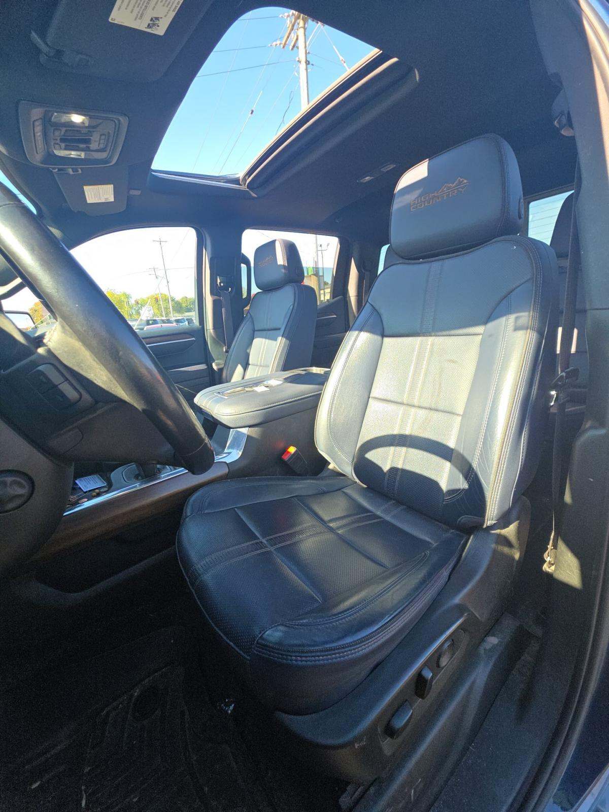 2022 Chevrolet Silverado 1500 High Country AWD