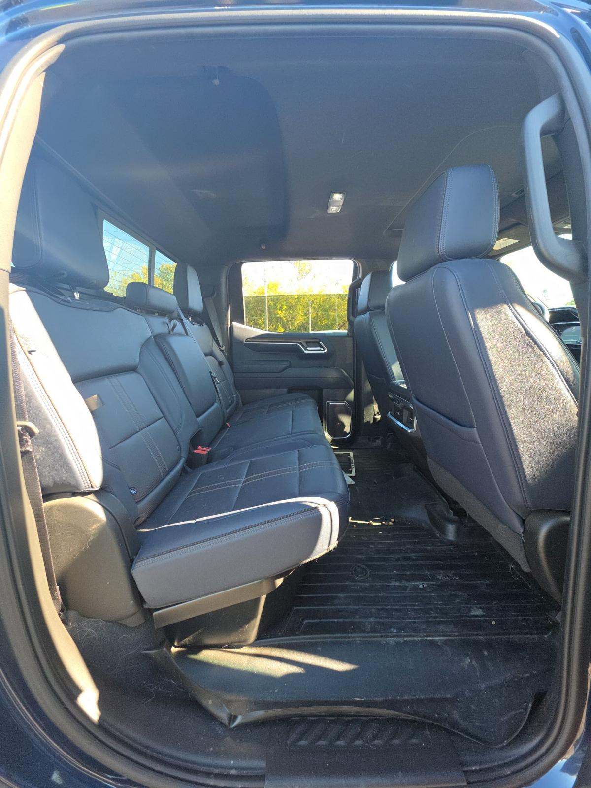 2022 Chevrolet Silverado 1500 High Country AWD