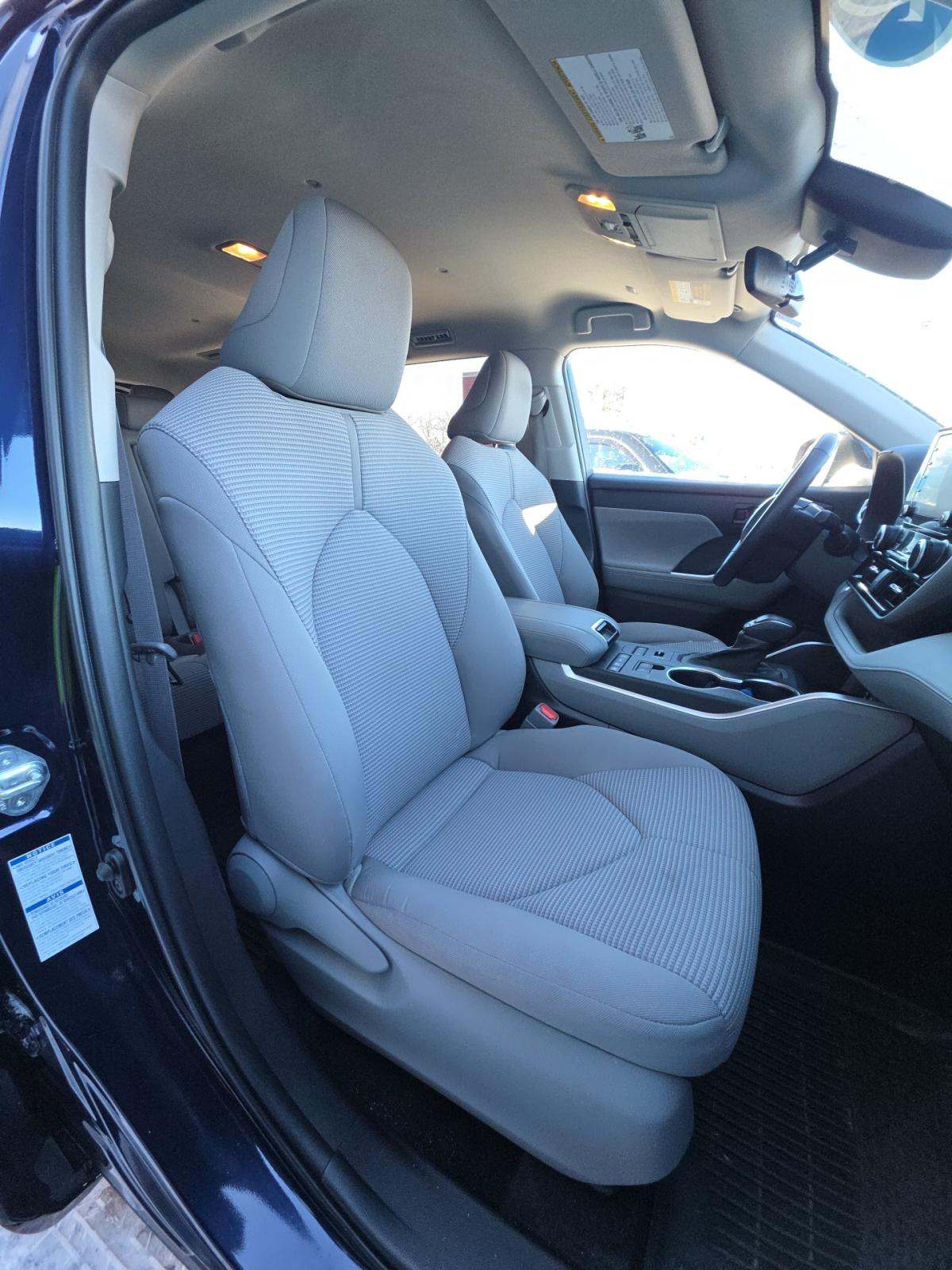 2022 Toyota Highlander LE AWD