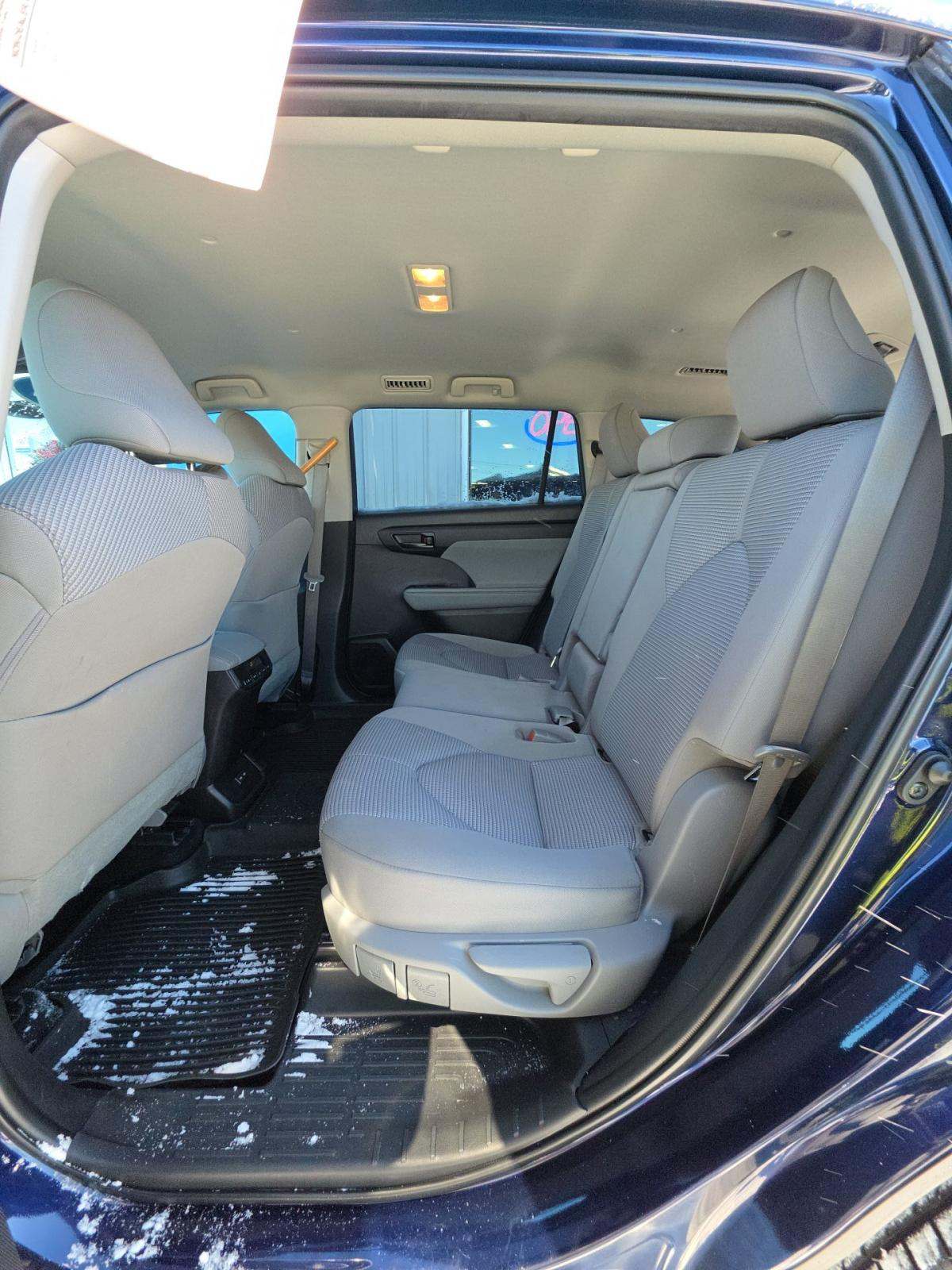 2022 Toyota Highlander LE AWD