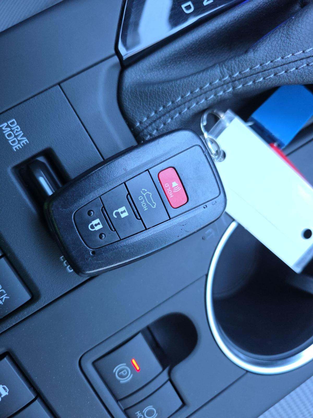 2022 Toyota Highlander LE AWD