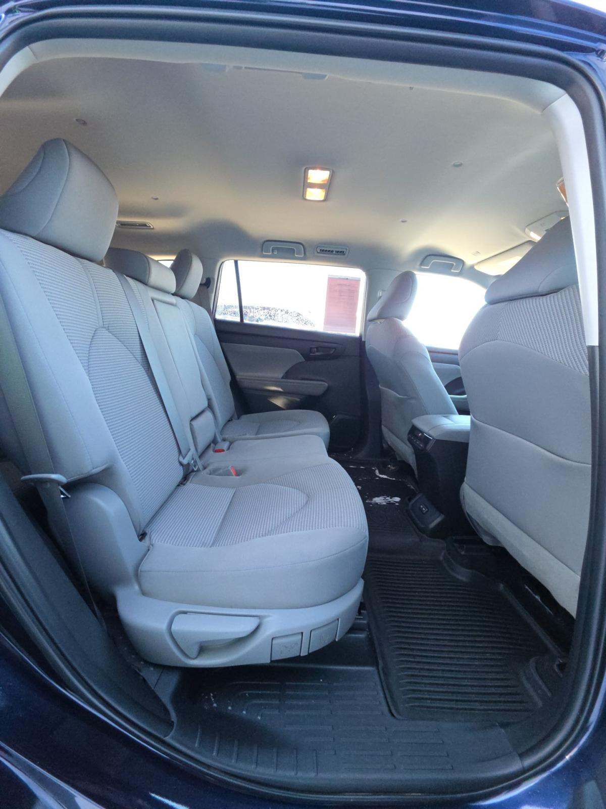 2022 Toyota Highlander LE AWD