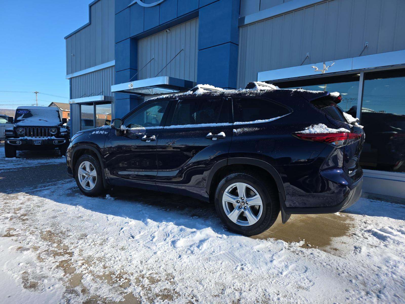 2022 Toyota Highlander LE AWD