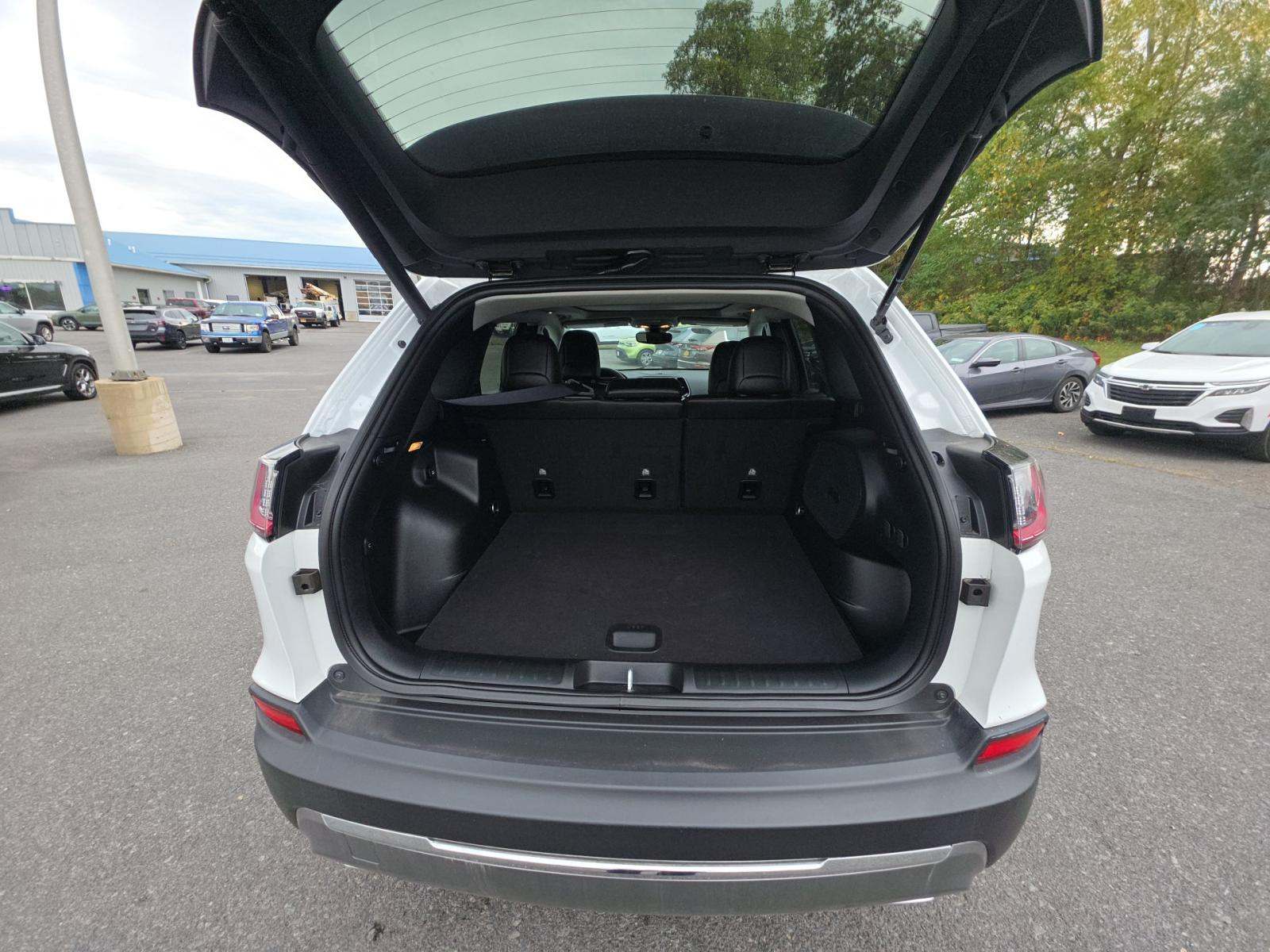 2022 Jeep Cherokee Limited AWD