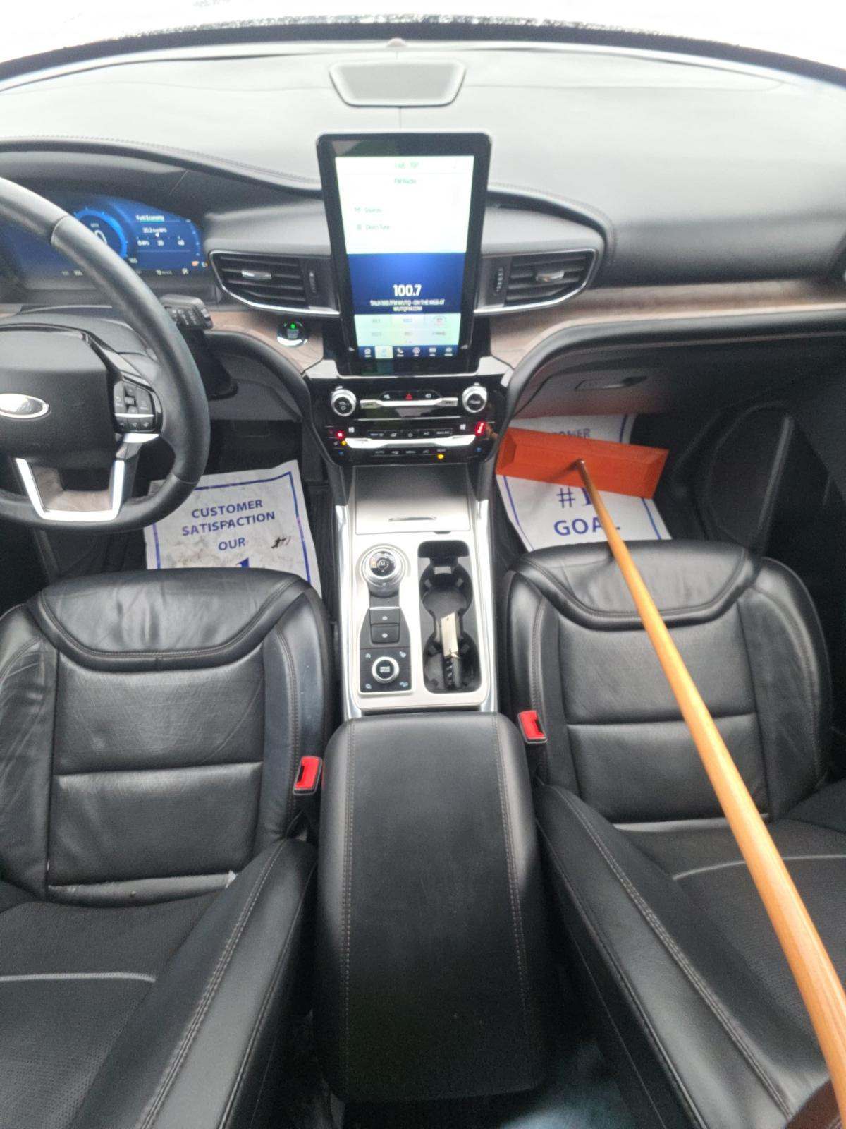 2021 Ford Explorer Platinum AWD