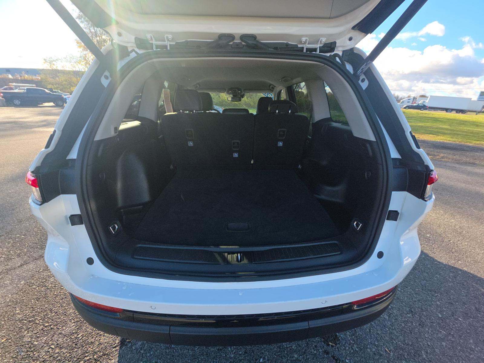 2023 Jeep Grand Cherokee Limited AWD