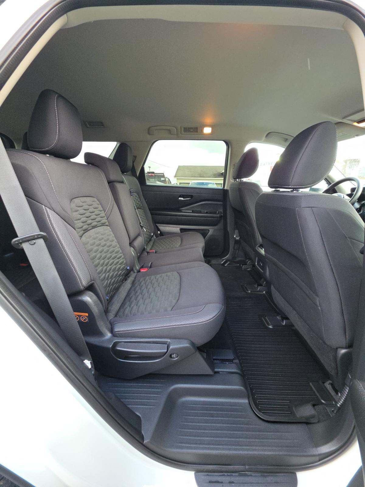 2022 Nissan Pathfinder S AWD