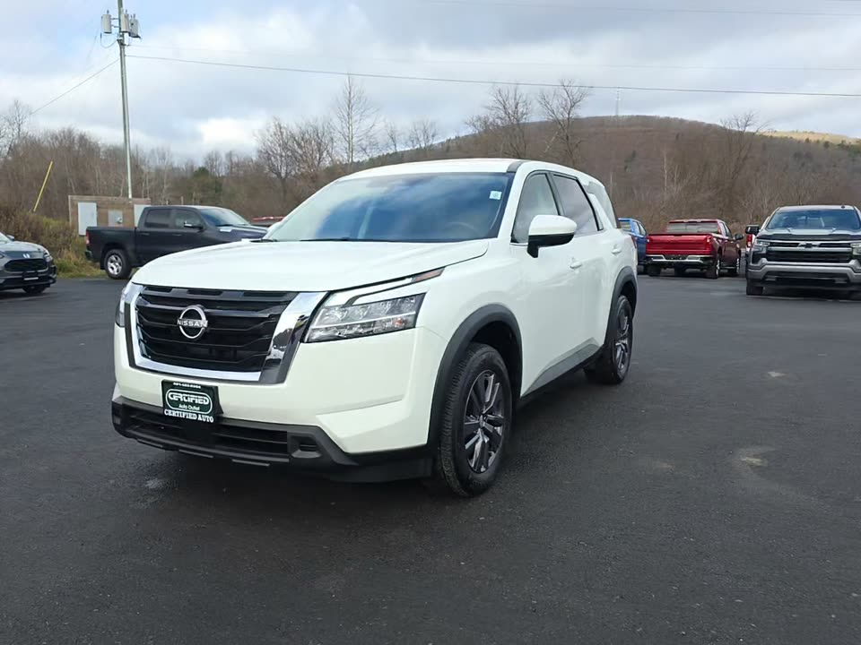 2022 Nissan Pathfinder S AWD