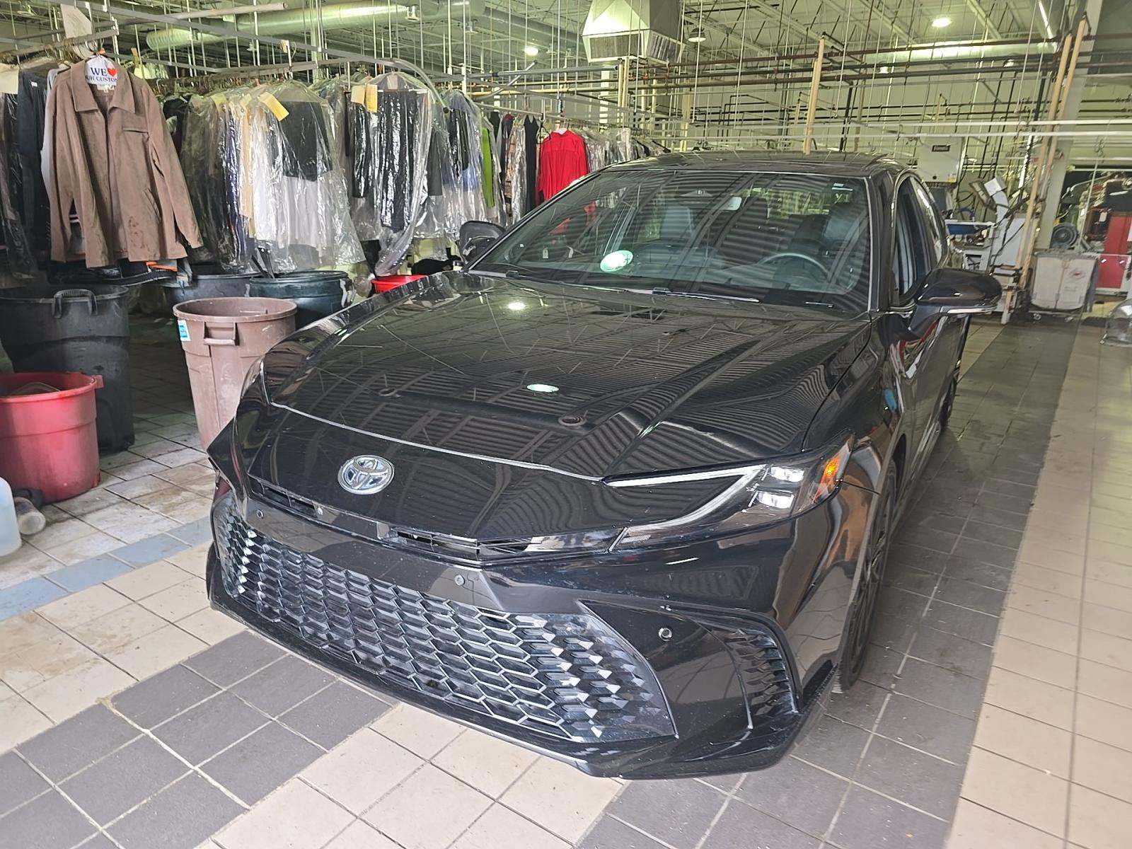 TOYOTA CAMRY - 1