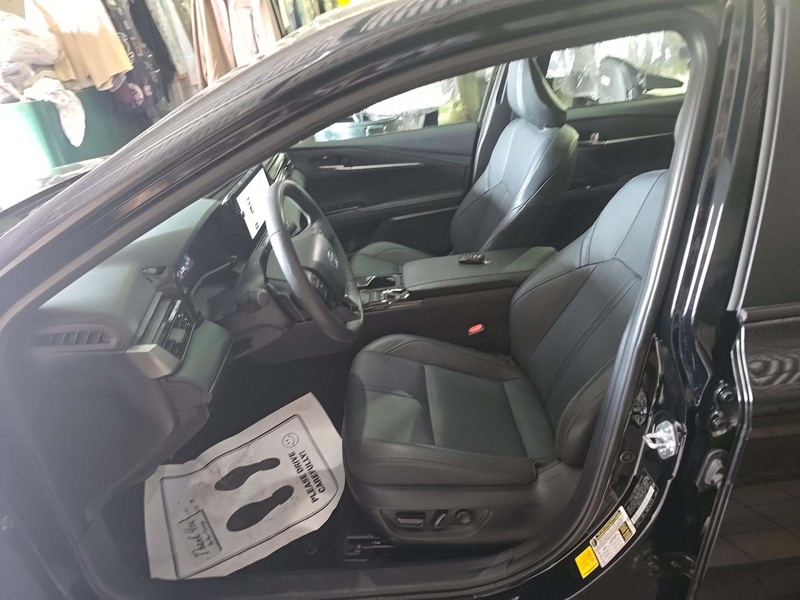 TOYOTA CAMRY - 6