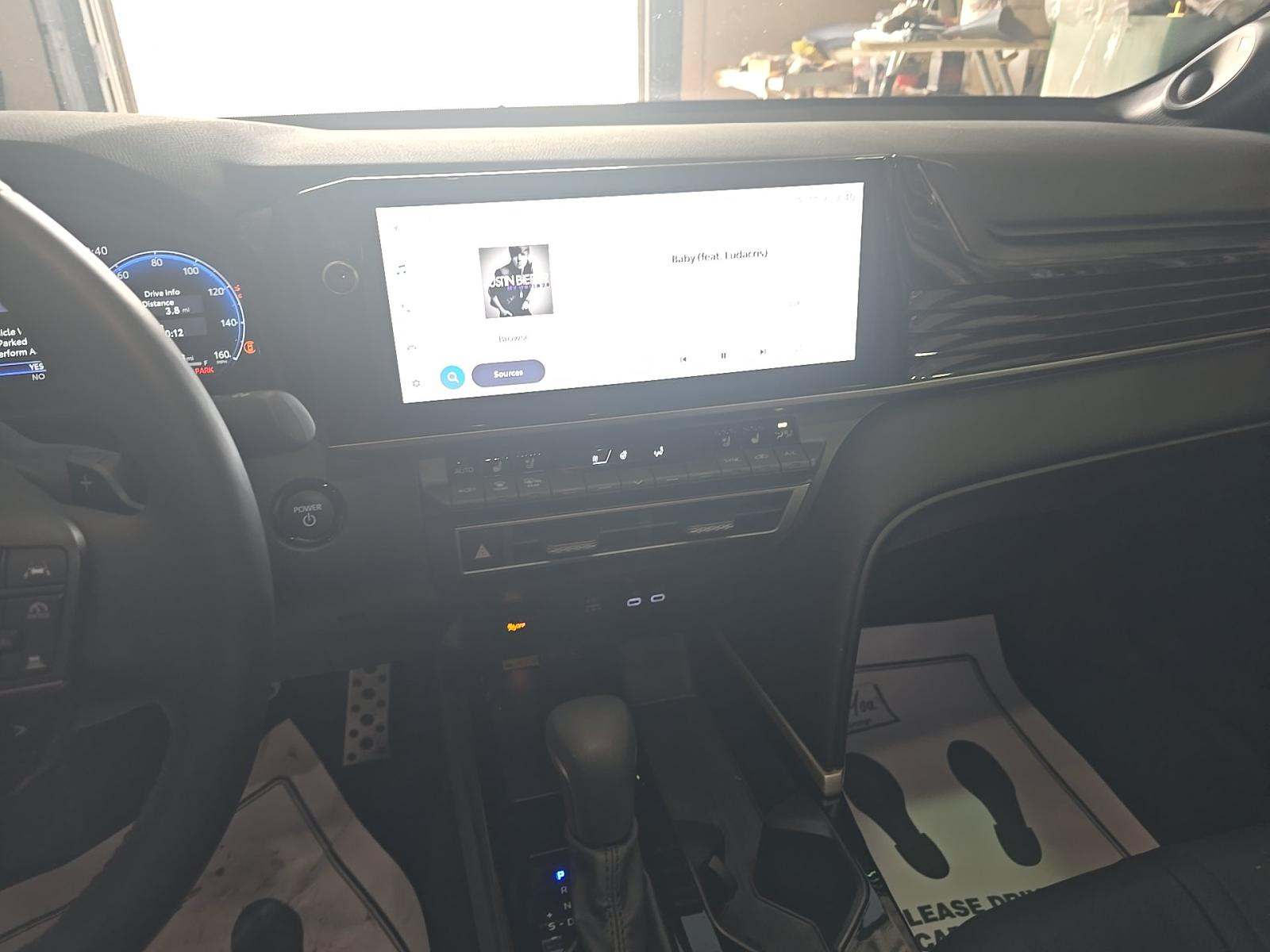 TOYOTA CAMRY - 10