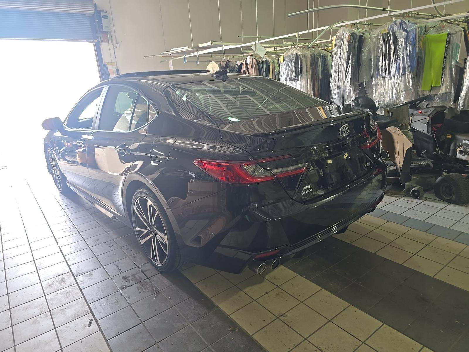 TOYOTA CAMRY - 2