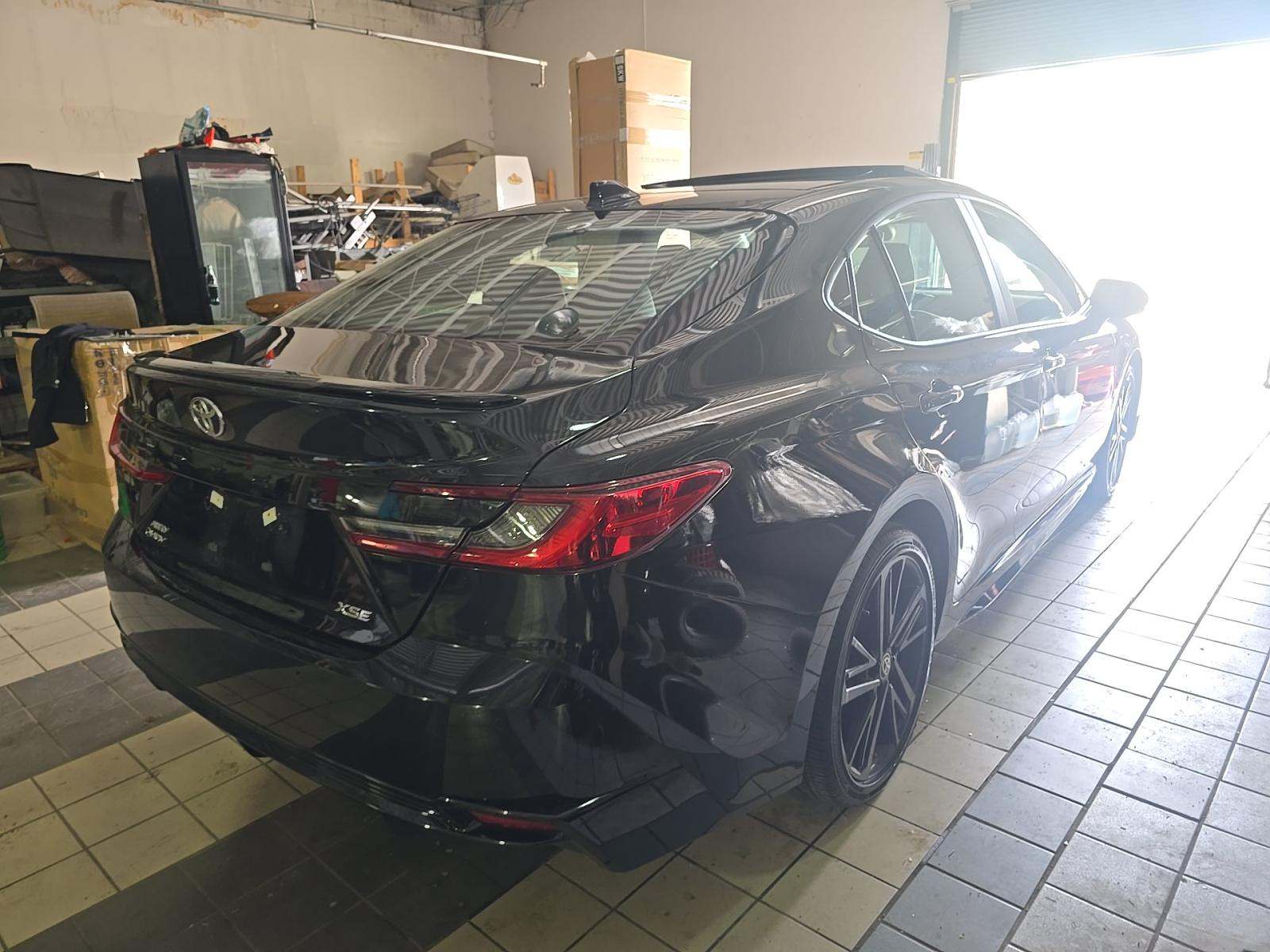 TOYOTA CAMRY - 3