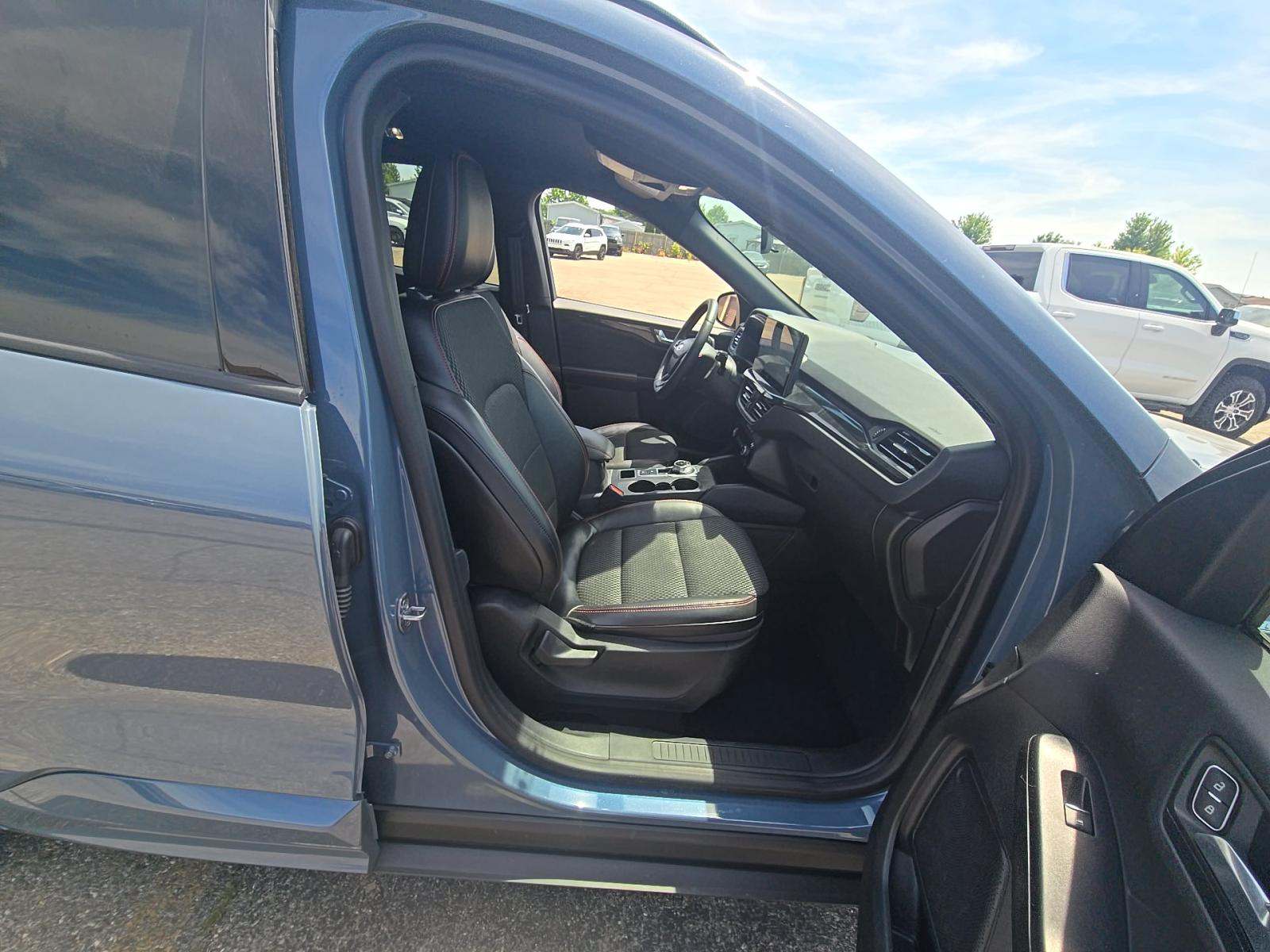 2023 Ford Escape ST-Line FWD